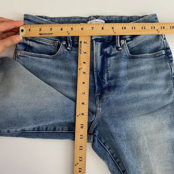 Good American Jeans - Picture 8 of 10